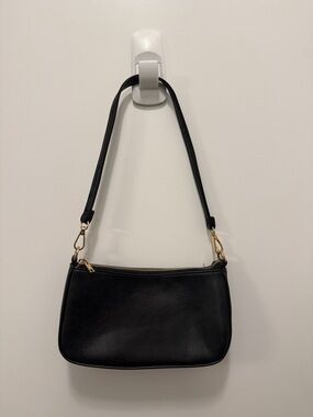 Brandy Classic Black Shoulder Bag - Minimal Leather Handbag